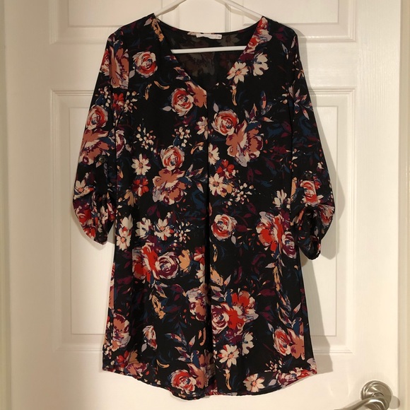 LUSH Floral Dress - Picture 3 of 5